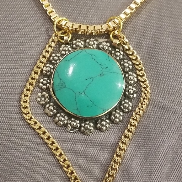💕VANESSA MOONEY💕 Gold Turquoise Stone Necklace - Picture 3 of 7